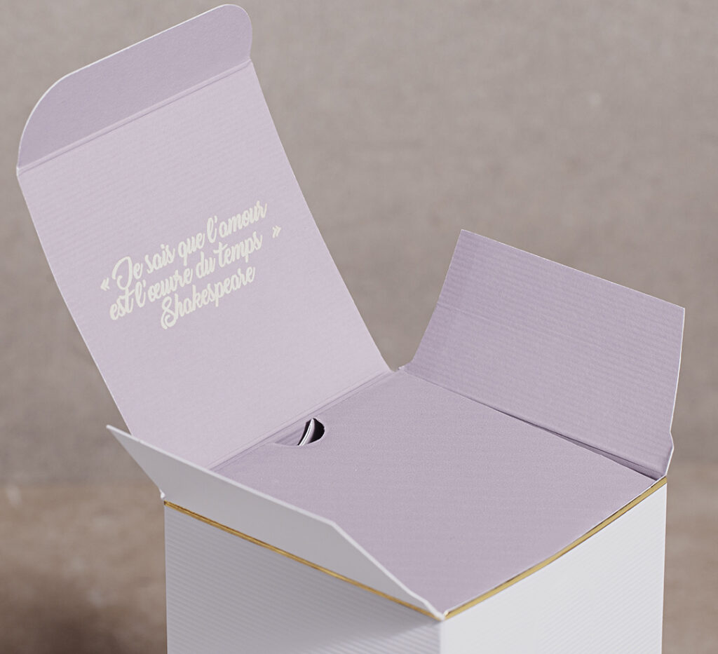 Paper and cardboard engraving DWS