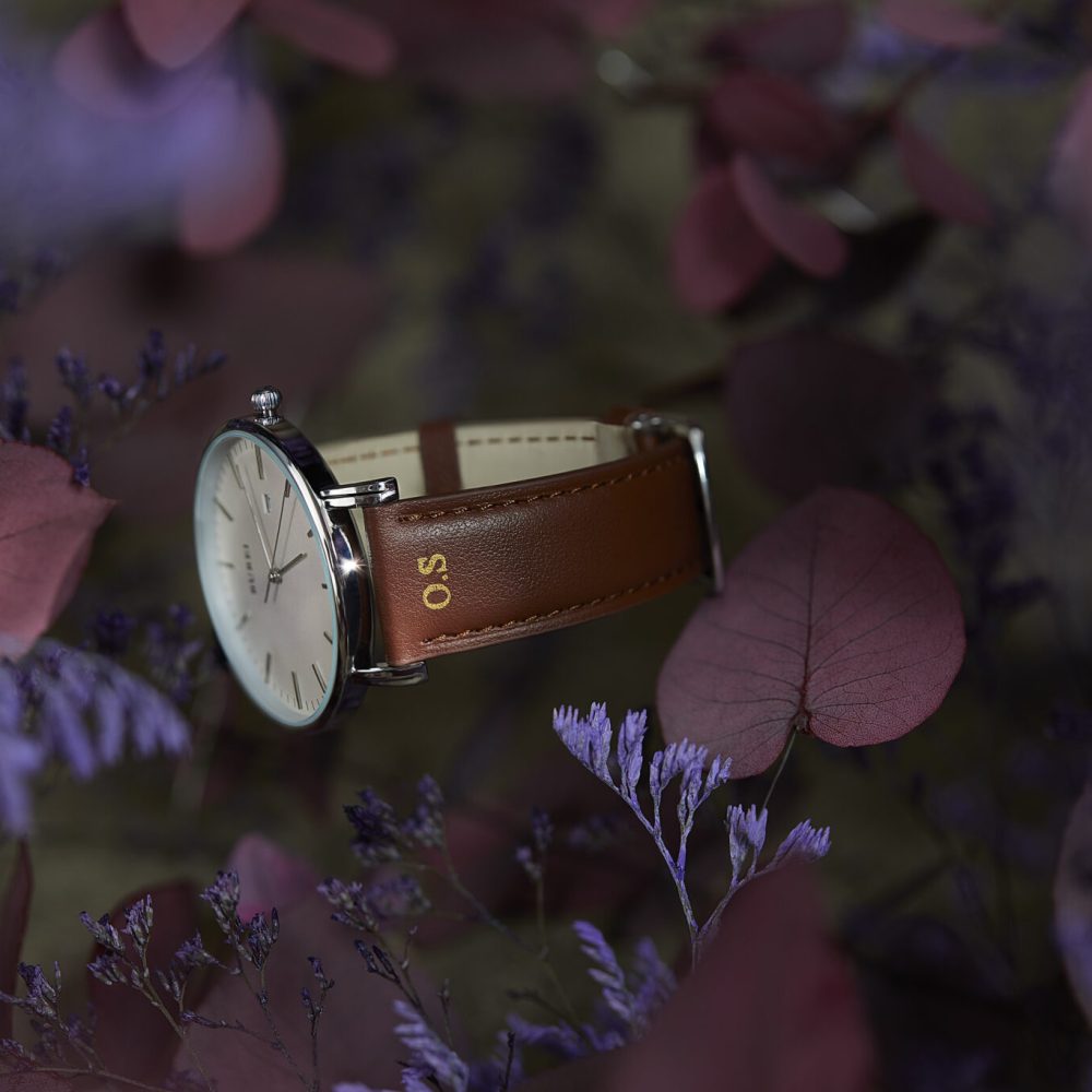 DWS_Colored engraving on leather watch strap